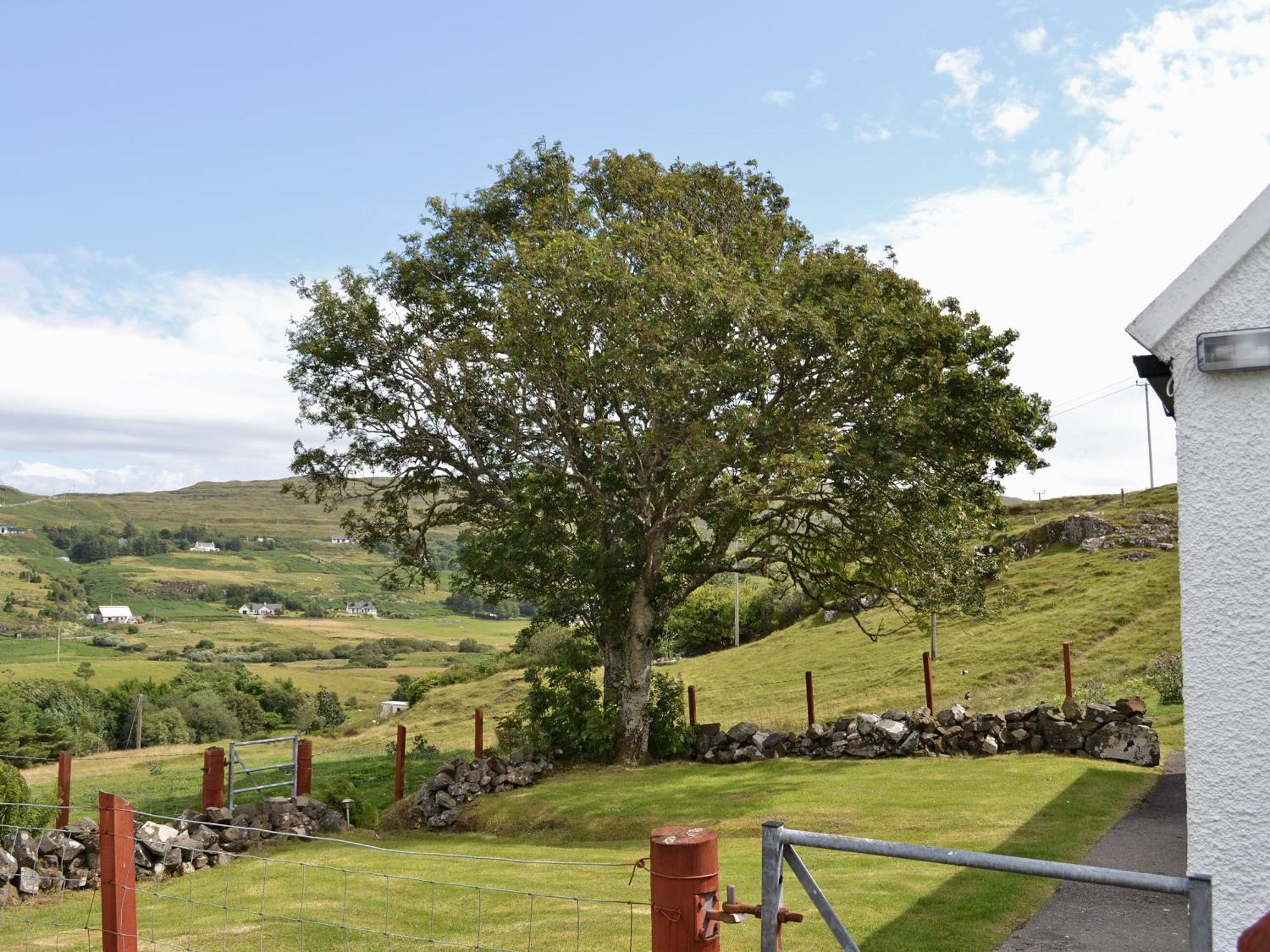 Waterfall Cottage Glendale (Isle of Skye) Exterior foto